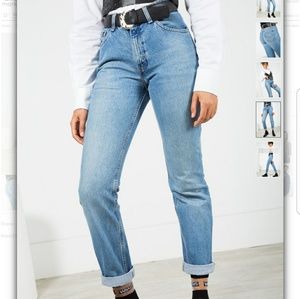 Levis vintage mom jeans